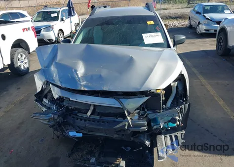 2019 Subaru Outback 2.5I z USA, uszkodzony, nr VIN 4S4BSABC2K3258016